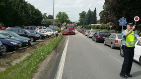 Na Ferrari FF podnikatele Macha je podle policie škoda 3 miliony.