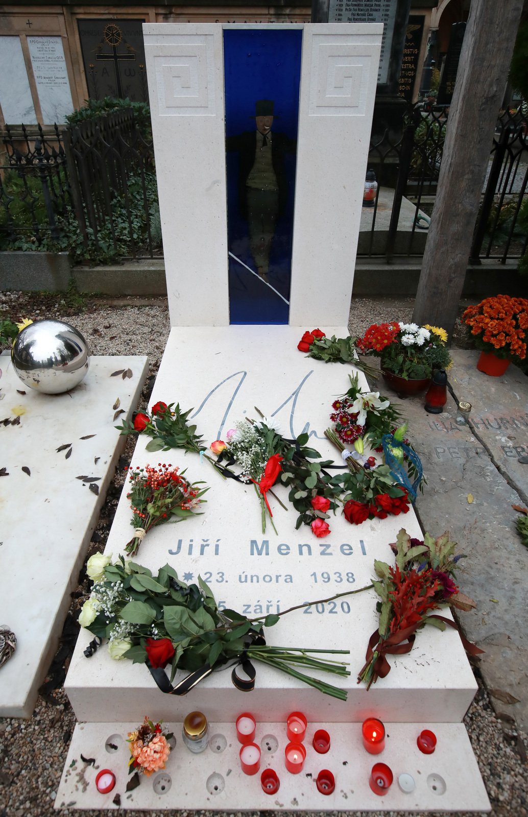 Hrob Jiřího Menzela