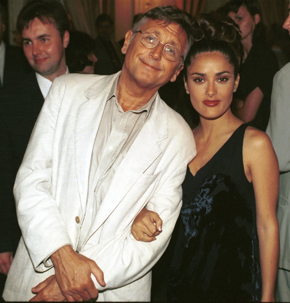 Jiří Menzel v roce 1997 se Salmou Hayekovou