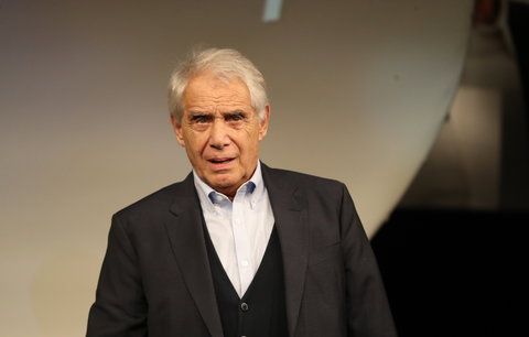 Josef Laufer (81): 10 měsíců po operaci srdce očkování proti covidu!