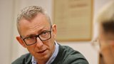 Ze znásilnění nařčený poslanec Navrátil pro Blesk: Budu se bránit, masér chodil i před Sněmovnu