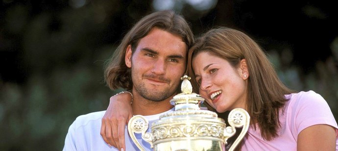 Roger Federer, osminásobný wimbledonský šampion, s manželkou Mirkou