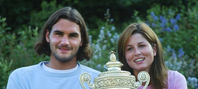 Roger Federer, osminásobný wimbledonský šampion, s manželkou Mirkou