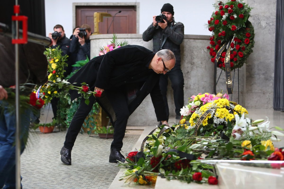 Rozloučení s hercem a režisérem Jiřím Ornestem (†70)