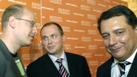 Rok 2006 a doba, kdy Bohuslav sobotka, Michal Hašek a Jiří Paroubek byli společně v jedné straně
