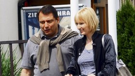 Opoziční politik, sesazený leader ČSSD Jiří Paroubek založil s mladou manželkou Petrou novou rodinu. Dcera Margarita se jim narodila později než jeho vnuk.