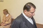 Jiří Paroubek a Petra Paroubková se dnes opět střetli u soudu kvůli výši výživného na dceru