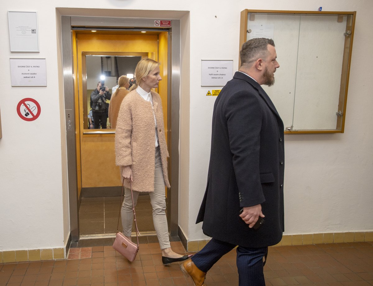 Jiří Paroubek a Petra Paroubková se dnes opět střetli u soudu kvůli výši výživného na dceru