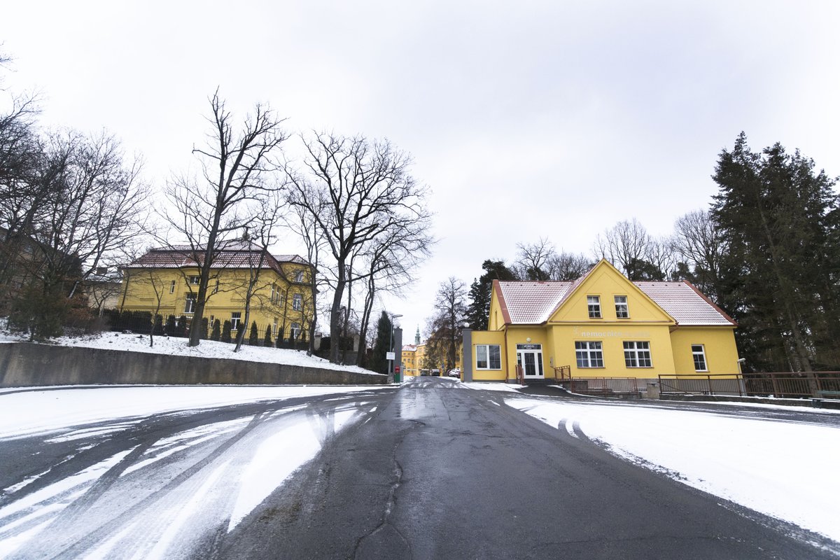 Sanatorium Na Pleši, kde je Jiří Pomeje