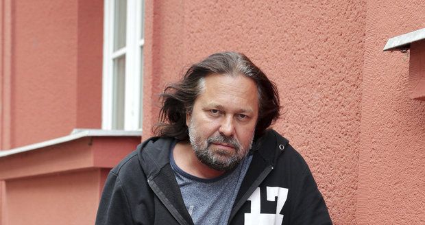 Jiří Pomeje bojuje s rakovinou hrtanu.