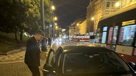 Pospíšil píchnul auto do zákazu a odskočil si do pekárny. „Omlouvám se, už se to nestane,“ říká