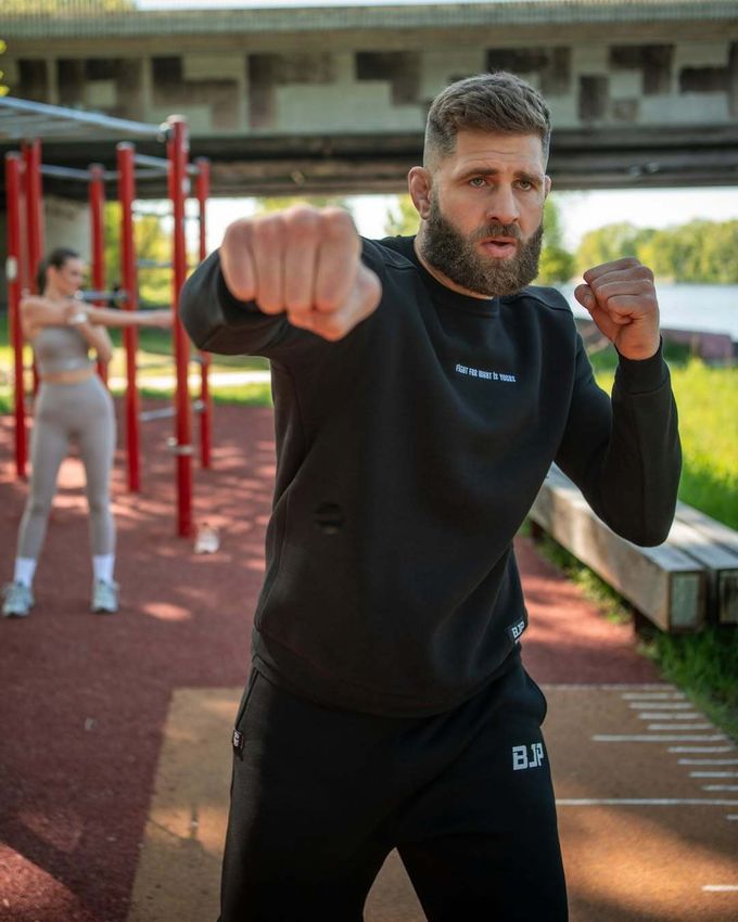 Rountree Jr. půjde Procházkovi po nohách, varují experti. Jak se má Čech poučit od Pereiry? Rountree Jr. půjde Procházkovi po nohách, varují experti. Jak se má Čech poučit od Pereiry?