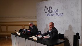 Guvernér ČNB Jiří Rusnok oznámil 6. dubna 2017, že intervence a oslabování kurzu koruny končí.