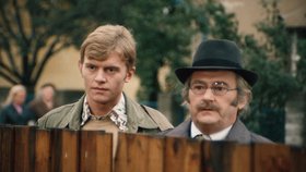 Jiří Sovák a Jiří Schmitzer jako otec a syn v Marečku, podejte mi pero!