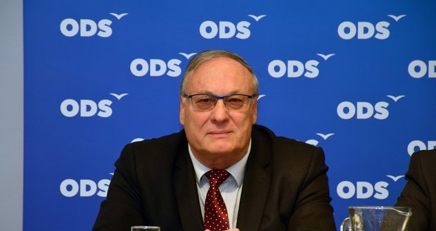 Zemřel poslanec ODS Ventruba (†71): S těžkým průběhem covidu byl v nemocnici 