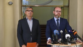 Ministr školství Robert Plaga (ANO) odvolal po chybě ve státních maturitách šéfa Cermatu Jiřího Zíku.