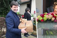 Nečekaná oslava Jiřiny Bohdalové (90): Gratulanti s dary ji přepadli ve dveřích! Kdo přišel a co přinesl?