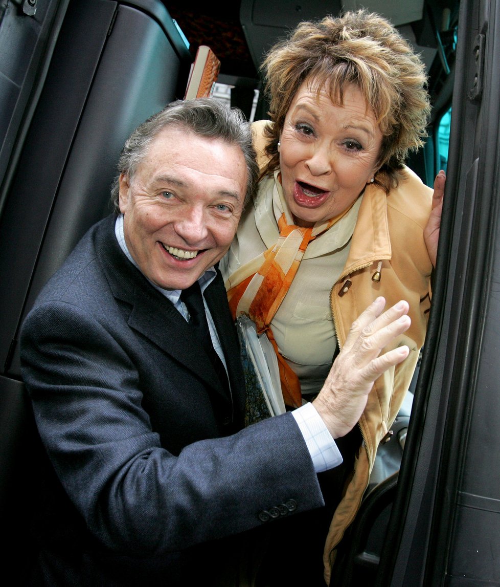 Jiřina Bohdalová a Karel Gott