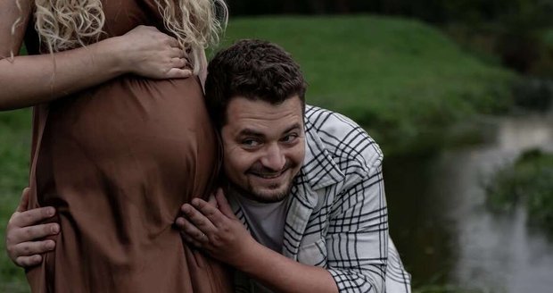 Miminko se má narodit okolo Mikuláše. Miminko se má narodit okolo Mikuláše.