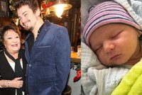 Bohdalová (94) obdarovala pravnouče: Rodinný poklad pro „miminko vyžehlený“! Schraňovala ho 29 let…