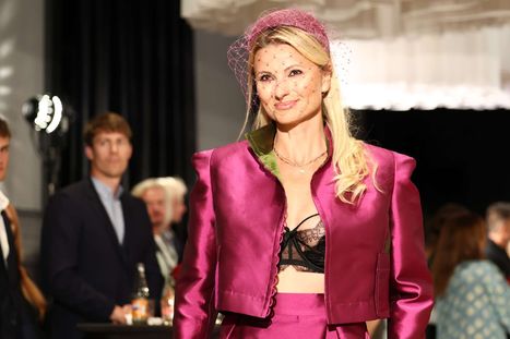 Obrázek: Pamela z Účastníků zájezdu: Na mole jen v podprsence!