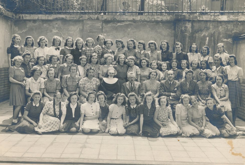 V primě reálného gymnázia, 1938