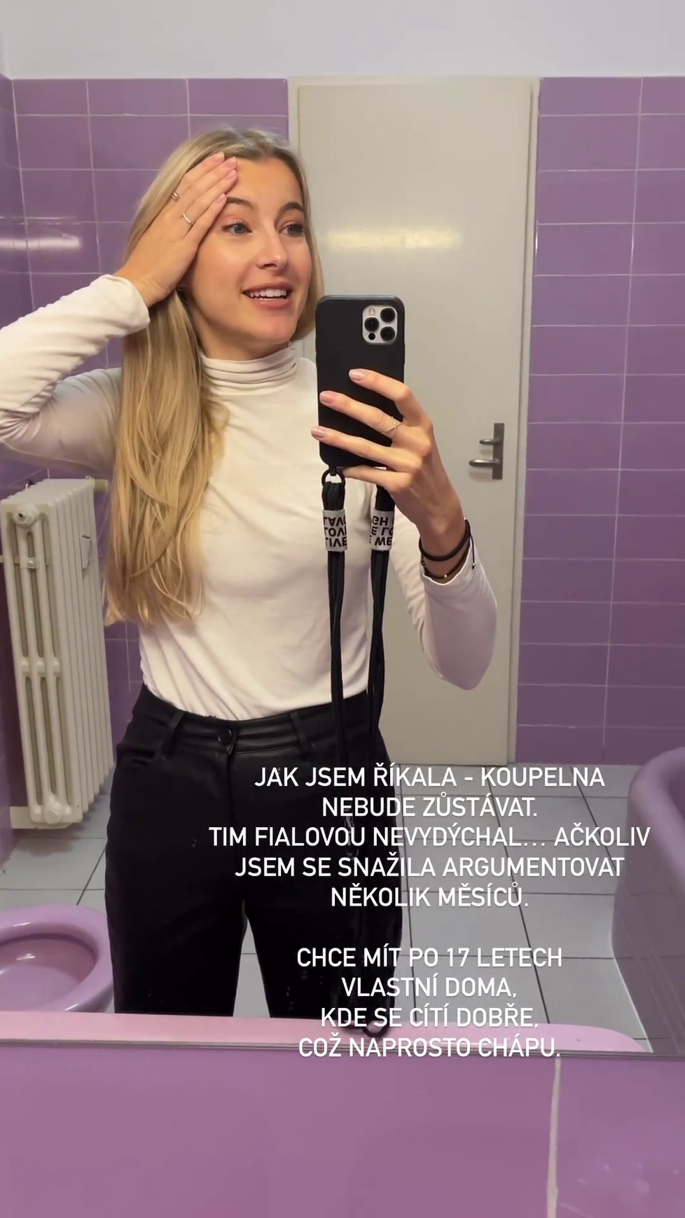 Jitka Nováčková a její fialovoučká koupelna