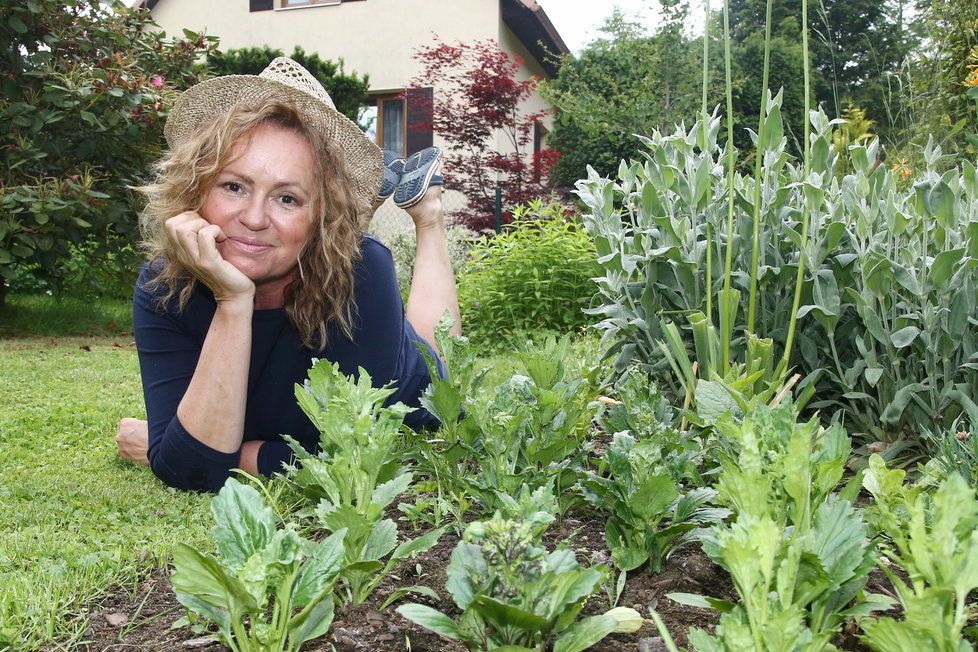 Herečka Jitka Sedláčková trávila koronavirovou karanténu na chaloupce.