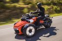 Excentrický Can-Am Spyder F3 dává jasně najevo, kdo bude králem letního korzování. Exkluzivně jsme testovali na Mallorce.