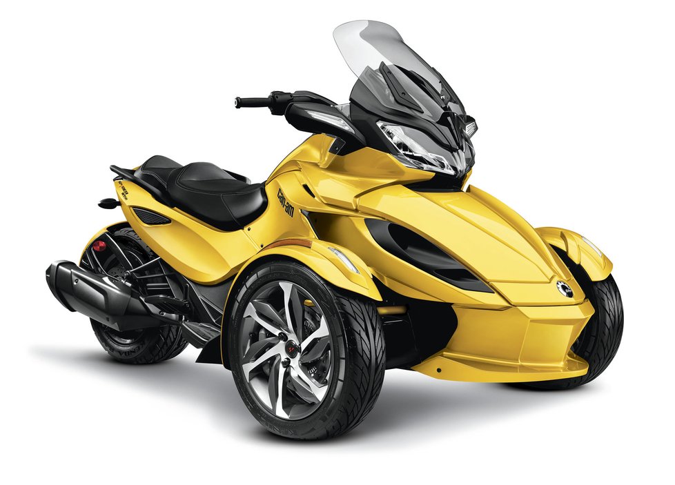 Spyder ST, V2 998 cm3/74 kW, 550 550 Kč