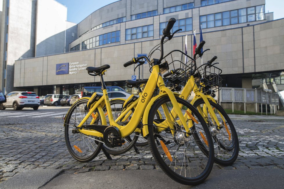 Nový bikesharing v Praze nabízí zajímavou alternativu.