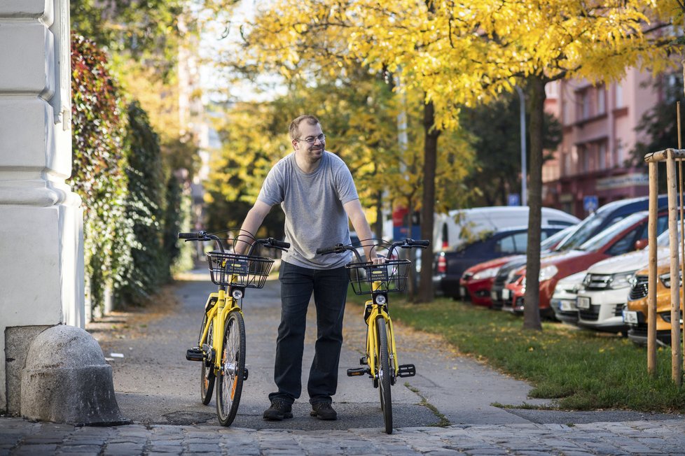 Nový bikesharing v Praze nabízí zajímavou alternativu.