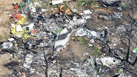Letadlo jihokorejského námořnictva se čtyřmi lidmi na palubě krátce po vzletu narazilo do hory na jihovýchodě země.