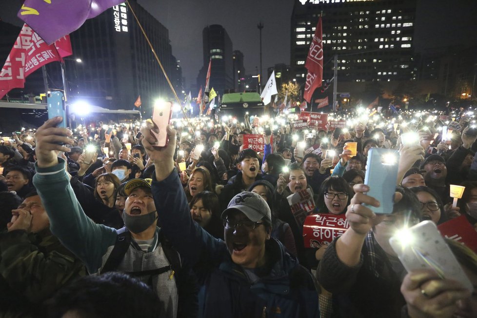 Demonstranti požadují rezignaci jihokorejské prezidentky.