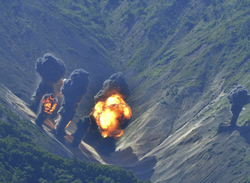 Jižní Korea a Spojené státy provedly simulovaný útok na KLDR.