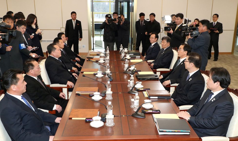 Setkali se zástupci Korejí, KLDR chce vyslat delegaci na ZOH.