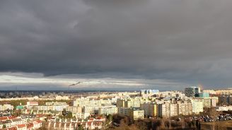 Zájem o úvěry od stavebních spořitelen loni klesl o třetinu