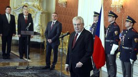 Miloš Zeman při jmenování vlády Bohuslava Sobotky na Pražském hradě