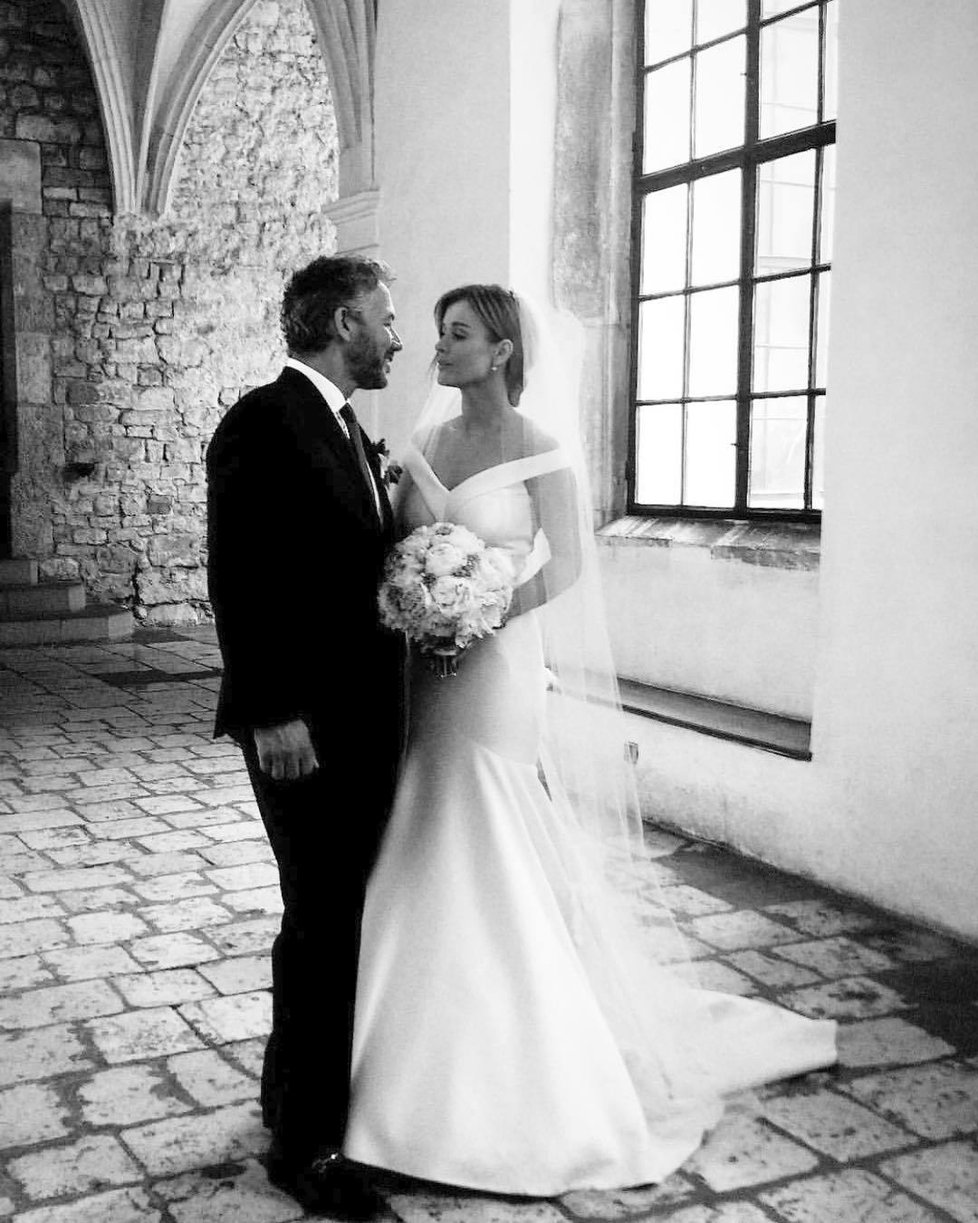 Joanna Krupová s manželem ve svatební den