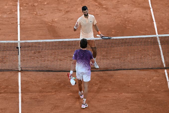 Do pozoru, z chaosu vzejde nový šampion. Menšík a spol. větří životní šanci. Favorit je... Do pozoru, z chaosu vzejde nový šampion. Menšík a spol. větří životní šanci. Favorit je...