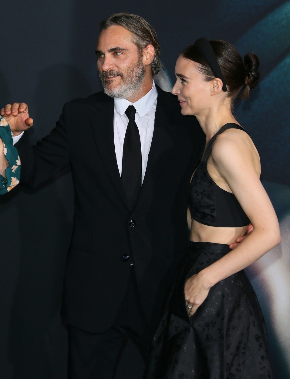 Rooney Maraová a Joaquin Phoenix