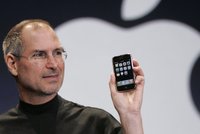 Génius počítačové éry Steven Jobs by oslavil šedesáté narozeniny