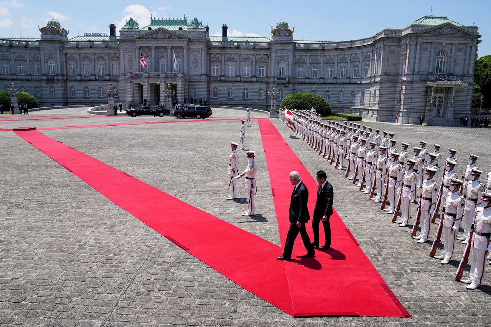 Americký prezident Joe Biden v Japonsku s premiérem Kišidou (23.5.2022)