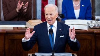 Joe Biden oznámil další sankce: Posvítí si na jachty oligarchů, uzavře Rusku americký vzdušný prostor 