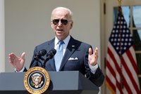 Dočkají se Američané? Biden představil plán na odpuštění studentských půjček