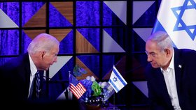 Americký prezident Joe Biden se v Tel Avivu setkal s izraelským premiérem Benjaminem Netanjahuem (18.10.2023).