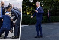Po pádu přišel i výskok: Biden šokoval, když se „složil“ na pódiu před kadety. Vzal to s úsměvem