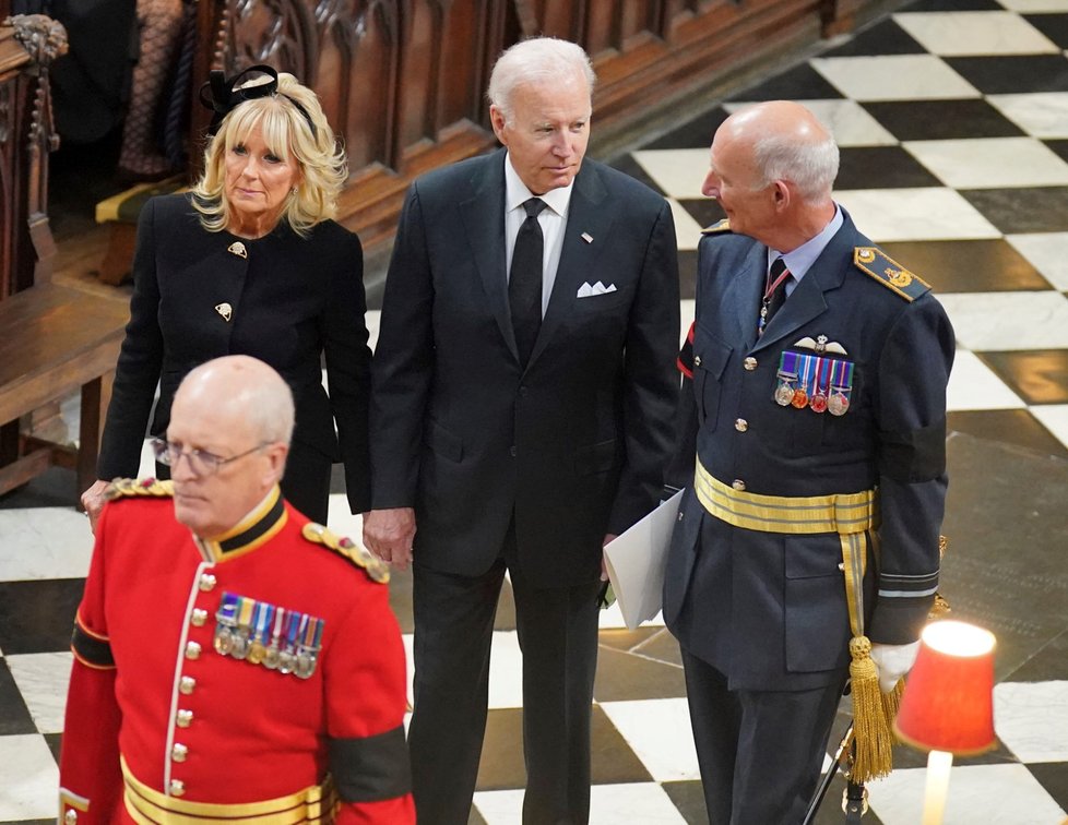 Joe Biden na pohřbu královny Alžběty II.