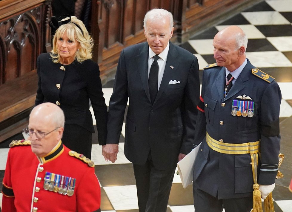 Joe Biden na pohřbu královny Alžběty II.