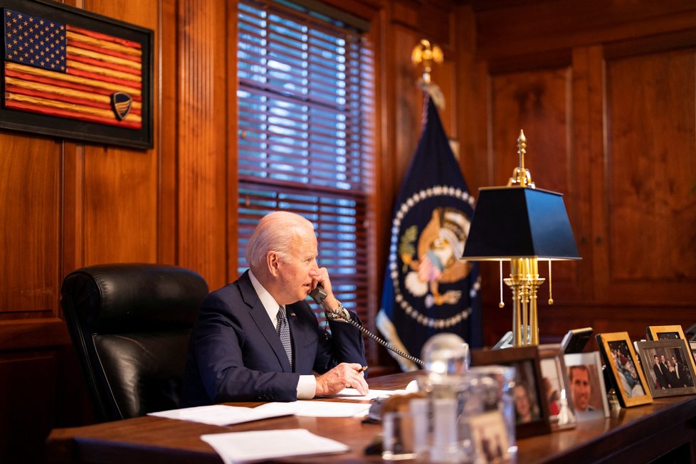 Prezident USA Biden telefonoval s ruským protějškem Putinem (30.12.2021)